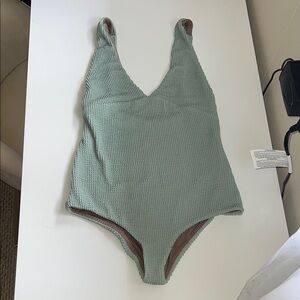 Acacia swimwear Fern scrunch Malta piece